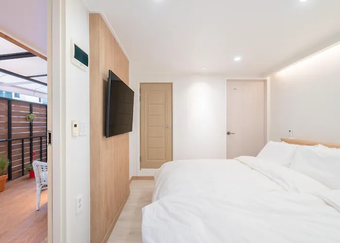 Yl Villa *
