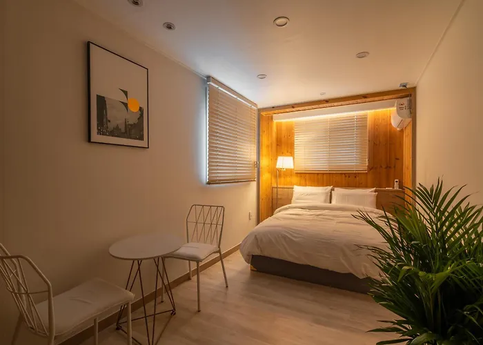 Yl Villa *